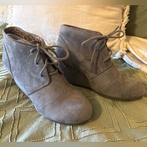 Women's Gray Soda Suede Wedge Ankle Booties